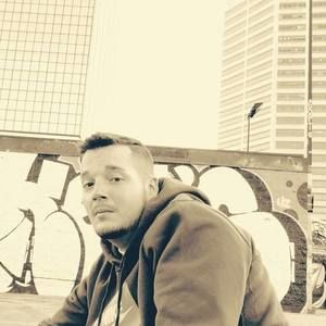 Meet your Posher, Bennett